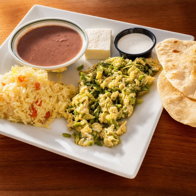 Huevos con Espinacas.